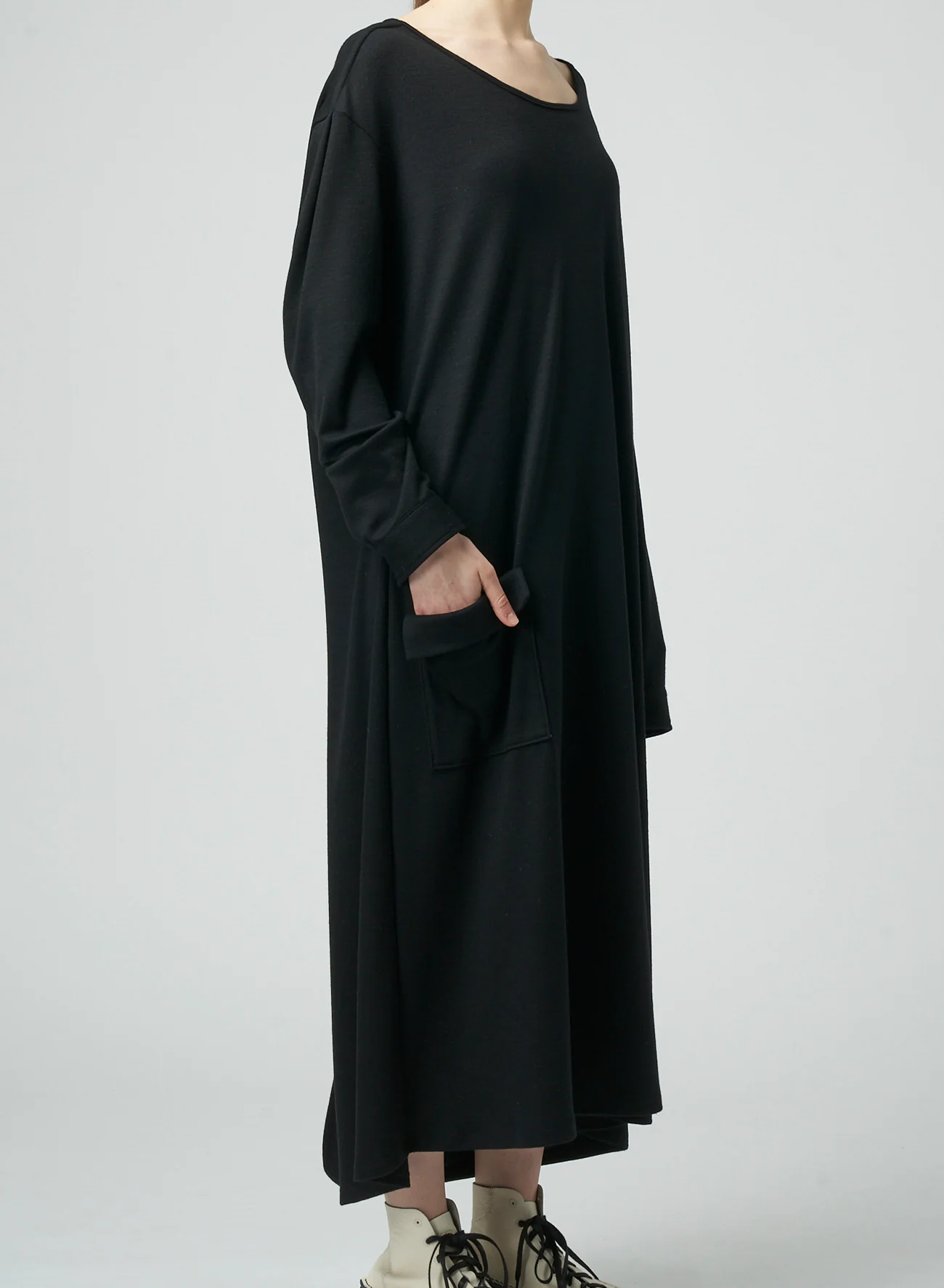 1/60 LUMINARY WOOL BACKSIDE OPENED SHIRT DRESS - Image 8