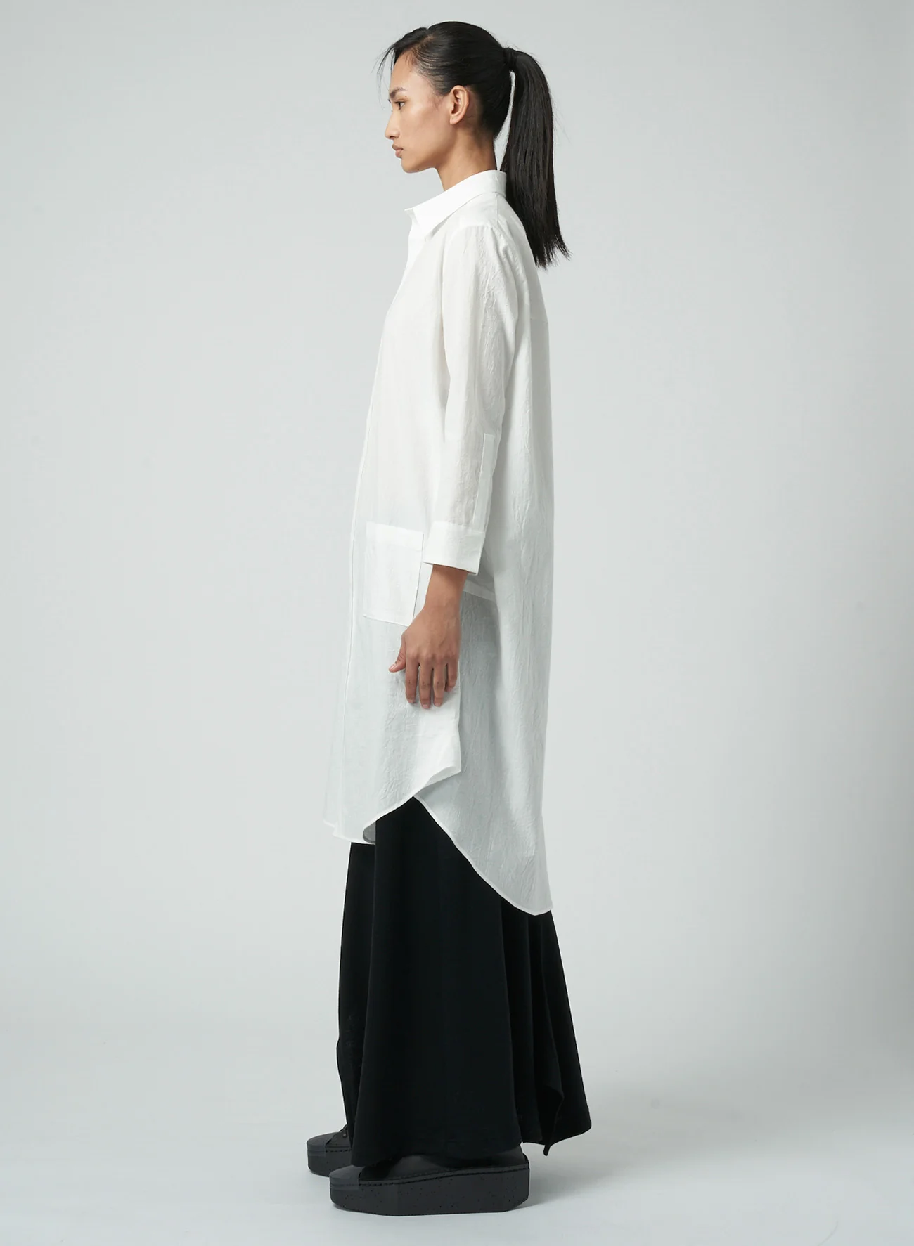 SINGLE POCKET SHIRT DRESS - Image 4