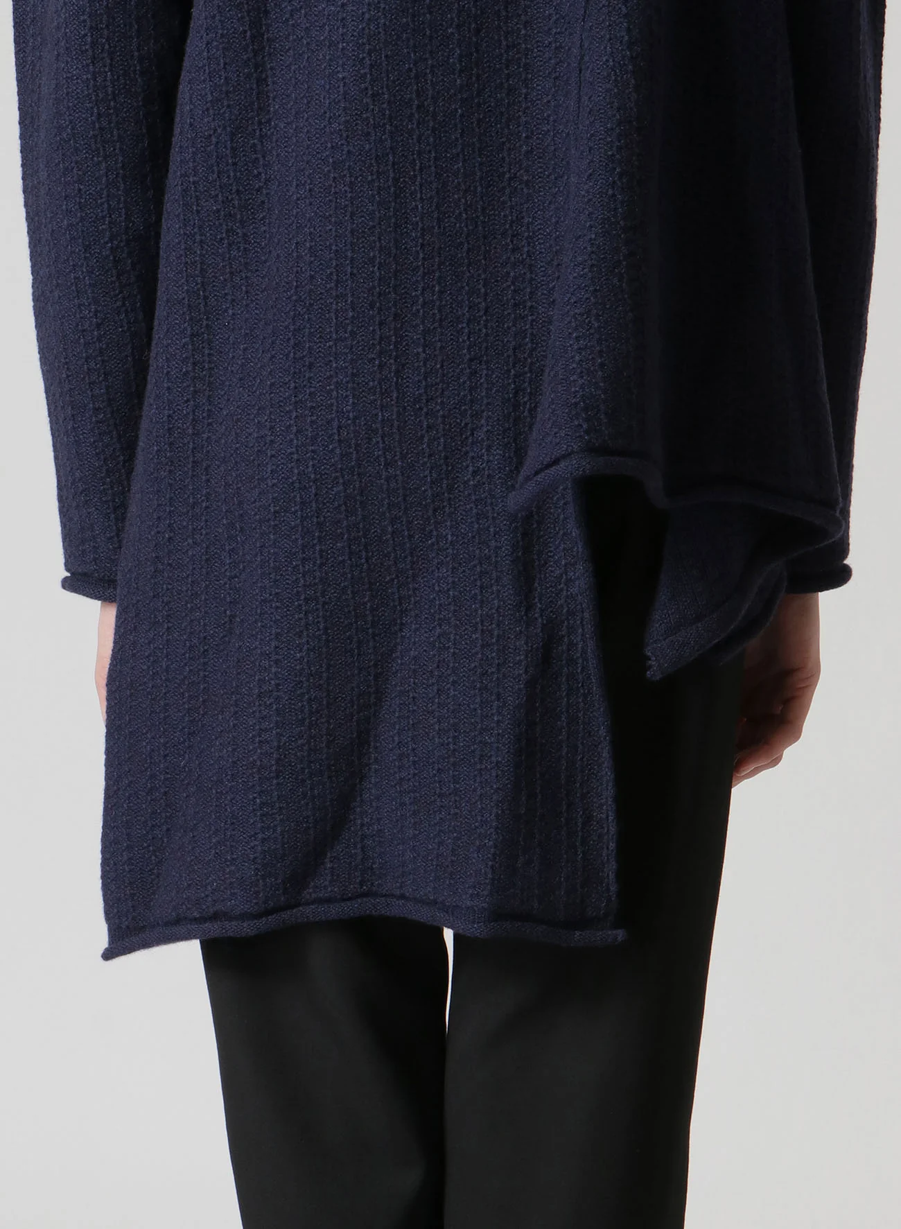 TUCK STITCH ASM FLARE TURTLE NECK PO - Image 10