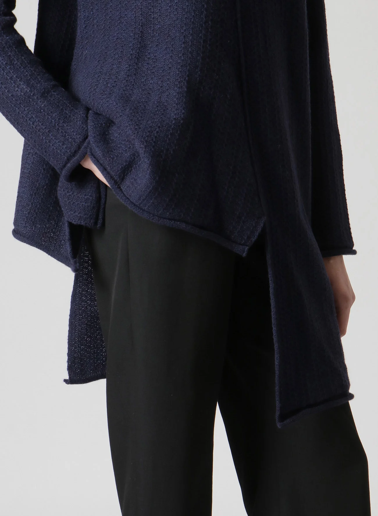 TUCK STITCH ASM FLARE TURTLE NECK PO - Image 8