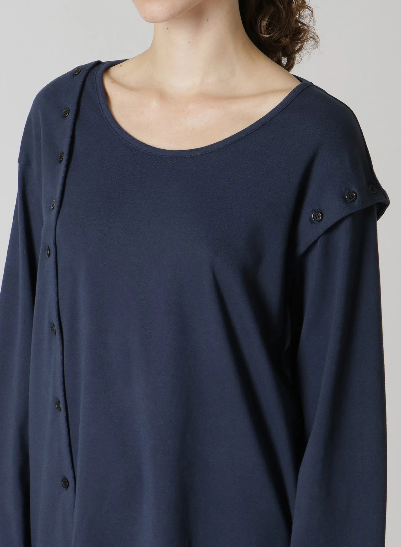 30/- COMBED COTTON LONG SLEEVE T-SHIRT WITH BUTTON-UP SLITS - Image 6