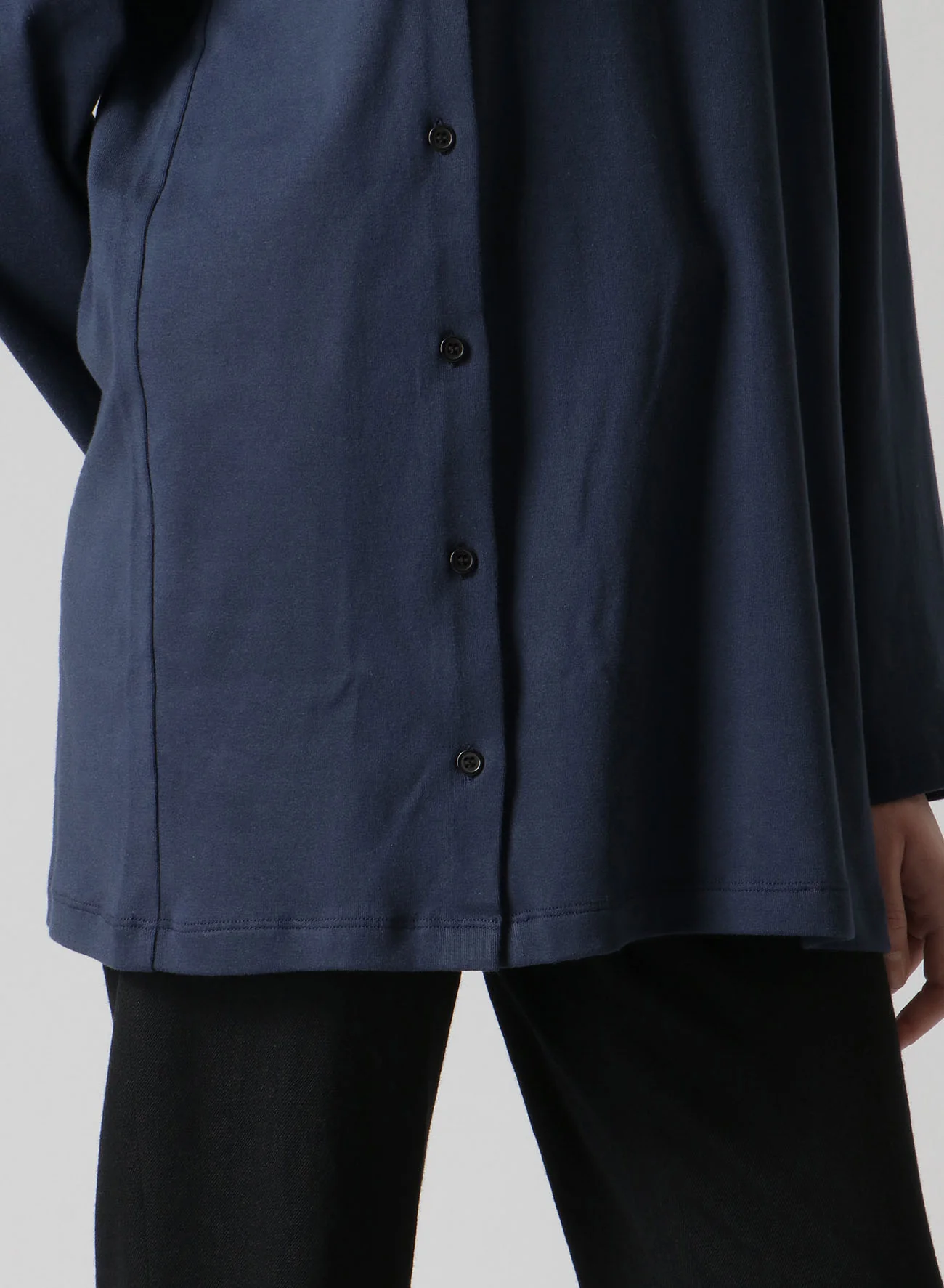 30/- COMBED COTTON LONG SLEEVE T-SHIRT WITH BUTTON-UP SLITS - Image 9