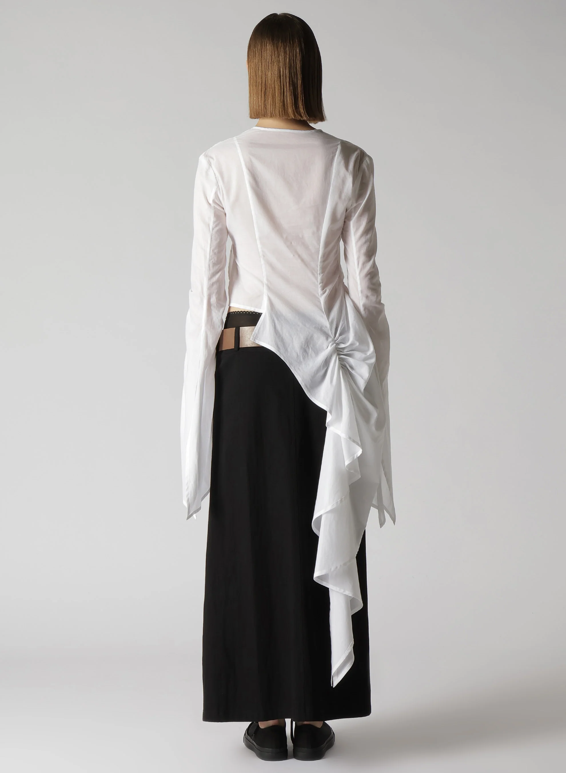 COTTON LAWN ASM SWALLOWTAIL GATHER DETAIL BLOUSE - Image 5