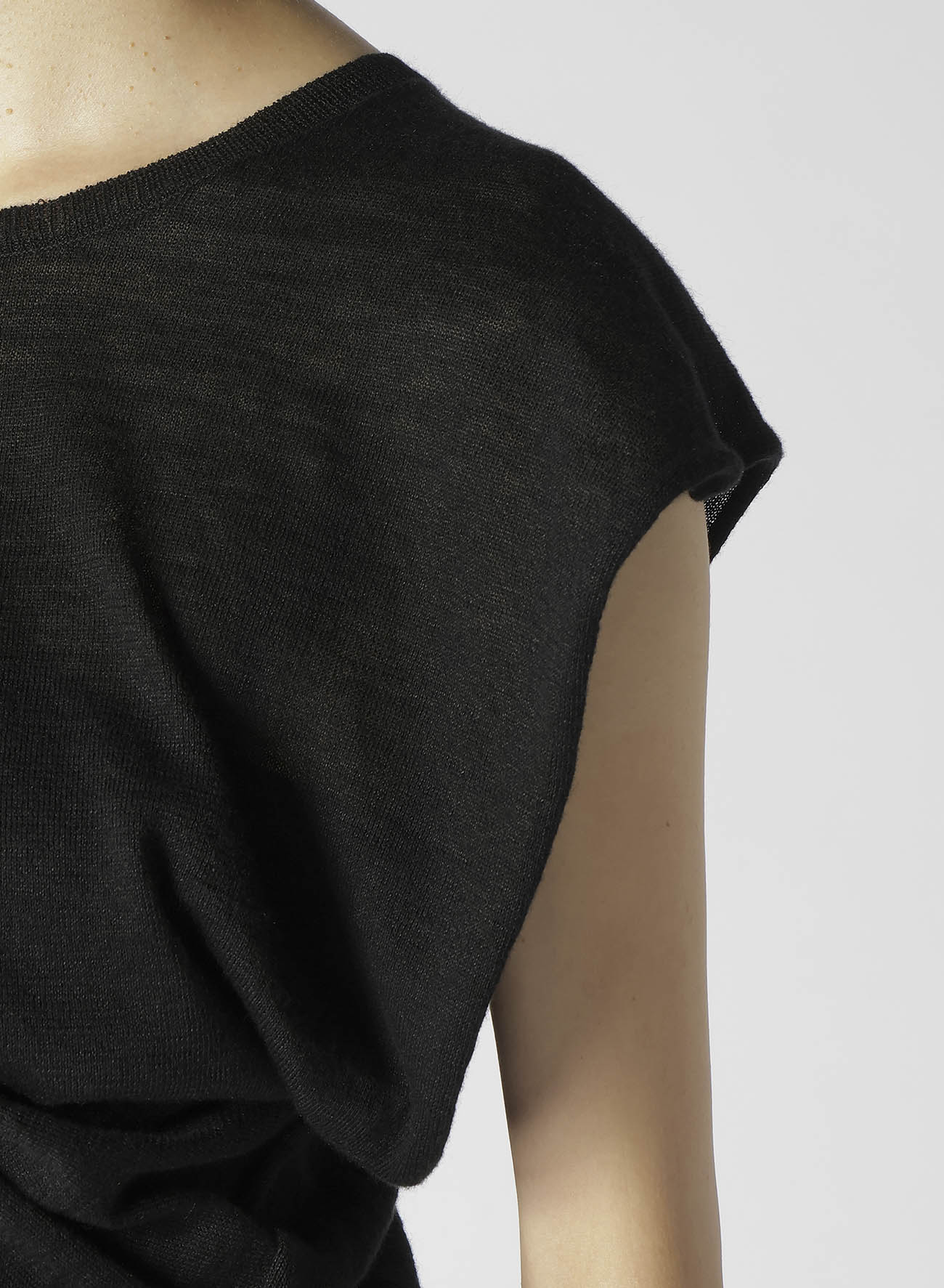 14G1P LOW TENSION PLAIN STITCH DRAPE DETAIL SHORT SLV PULLOVER - Image 7