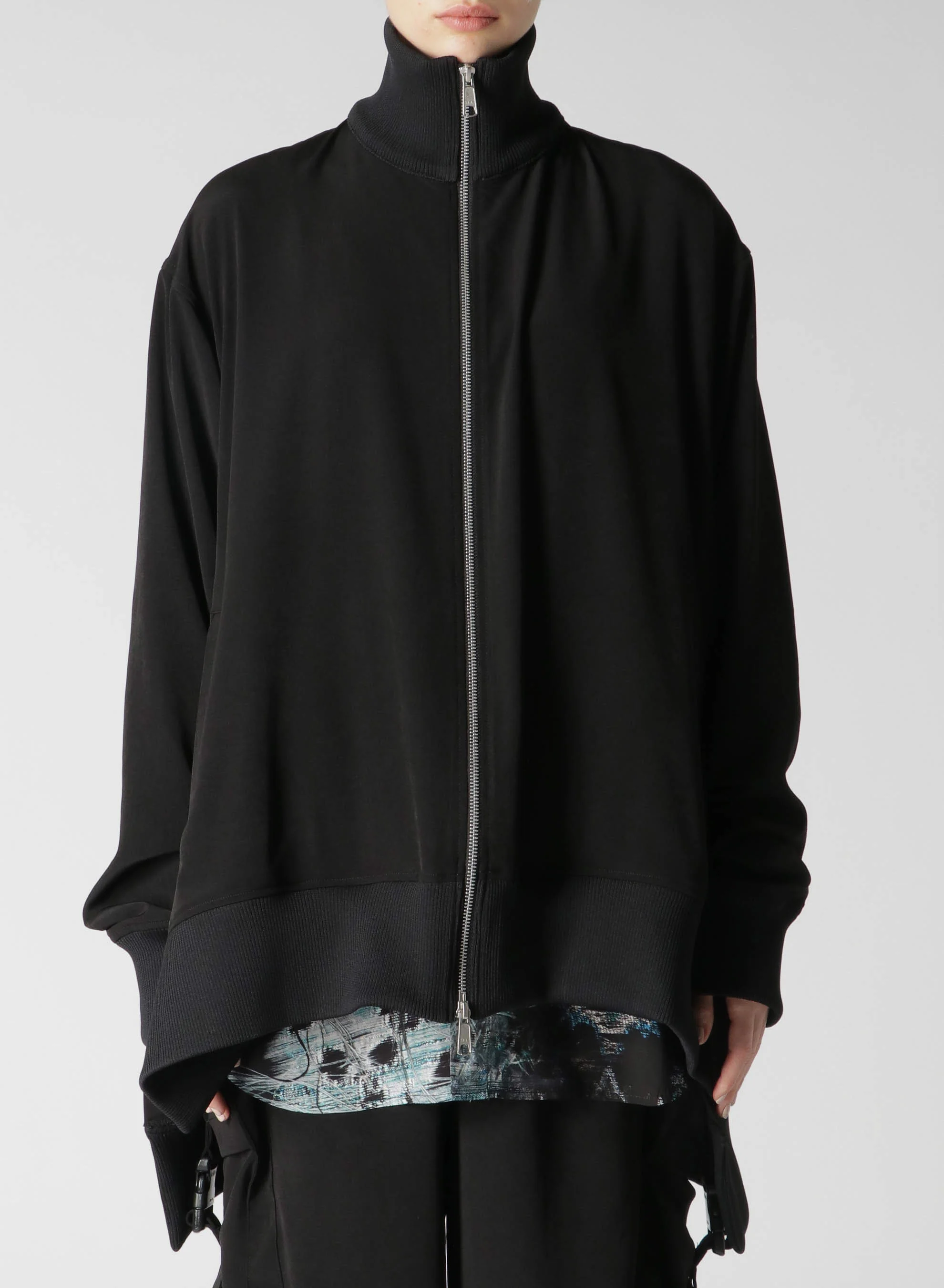 CREPE de CHINE CURVED HEMLINE TRACKSUIT JACKET - Image 11