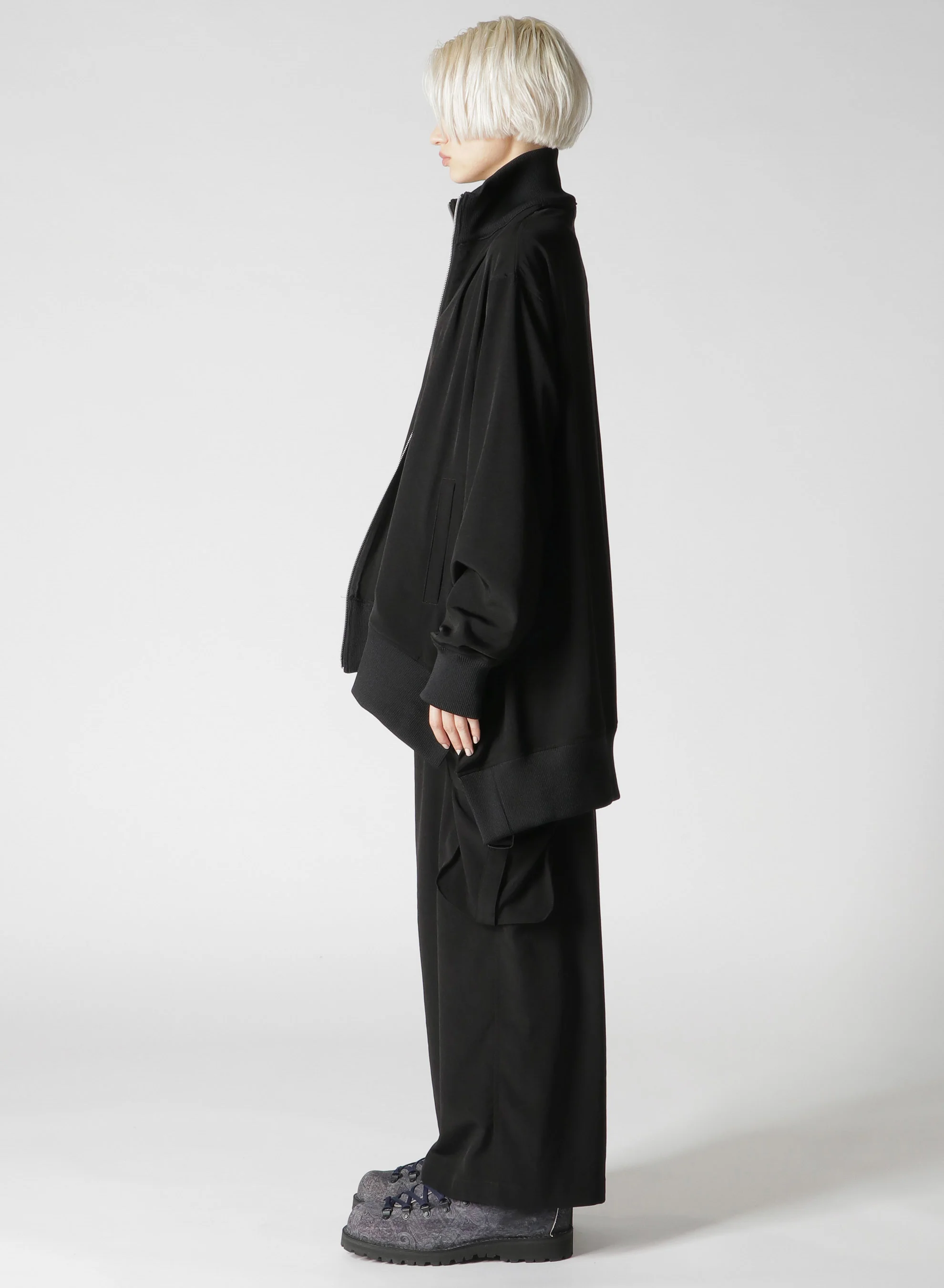 CREPE de CHINE CURVED HEMLINE TRACKSUIT JACKET - Image 3