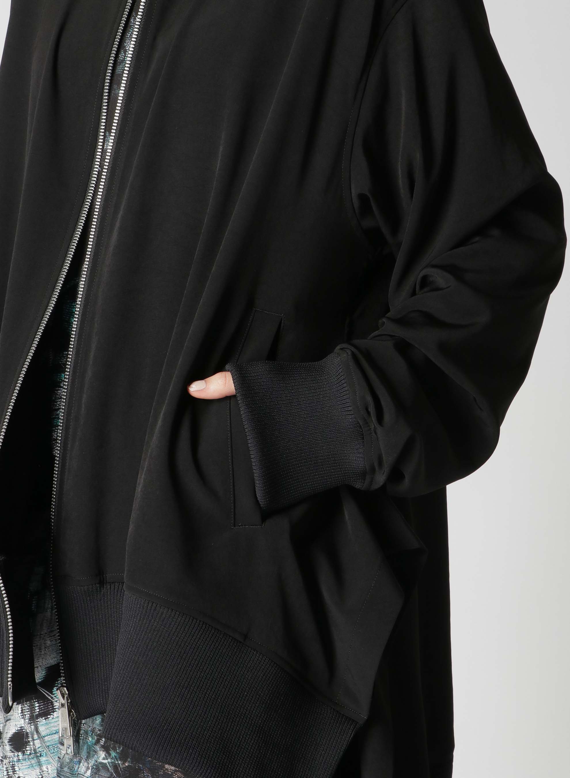 CREPE de CHINE CURVED HEMLINE TRACKSUIT JACKET - Image 8
