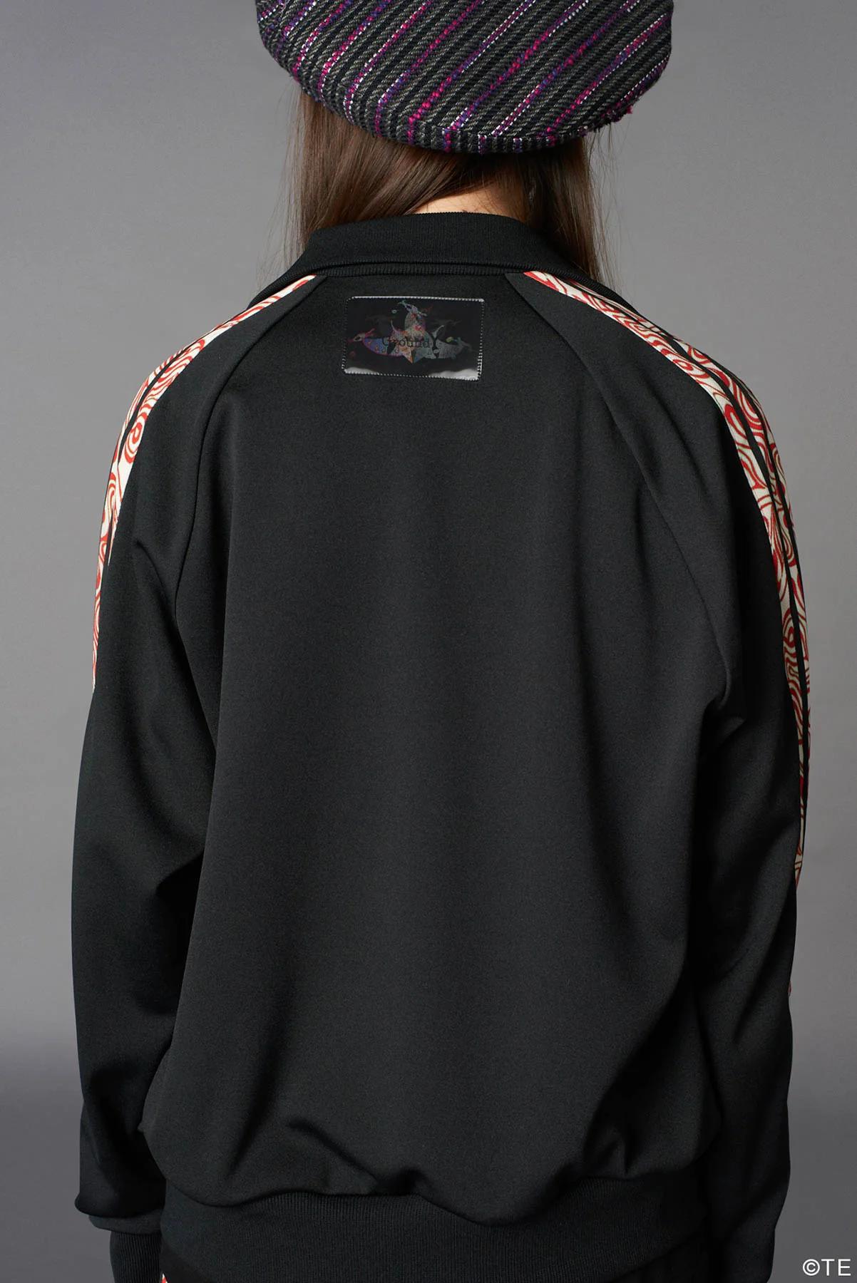 Ground Y × 『MONONOKE The Movie』  Collaborate Collection HINEZUMI LINE POLYESTER SMOOTH TRACK JACKET - Image 5