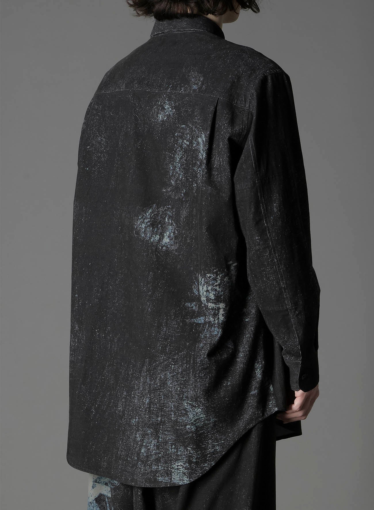 NARROW RIBS CORDUROY OPEN ZIP STANDARD BIG SHIRT - Image 11