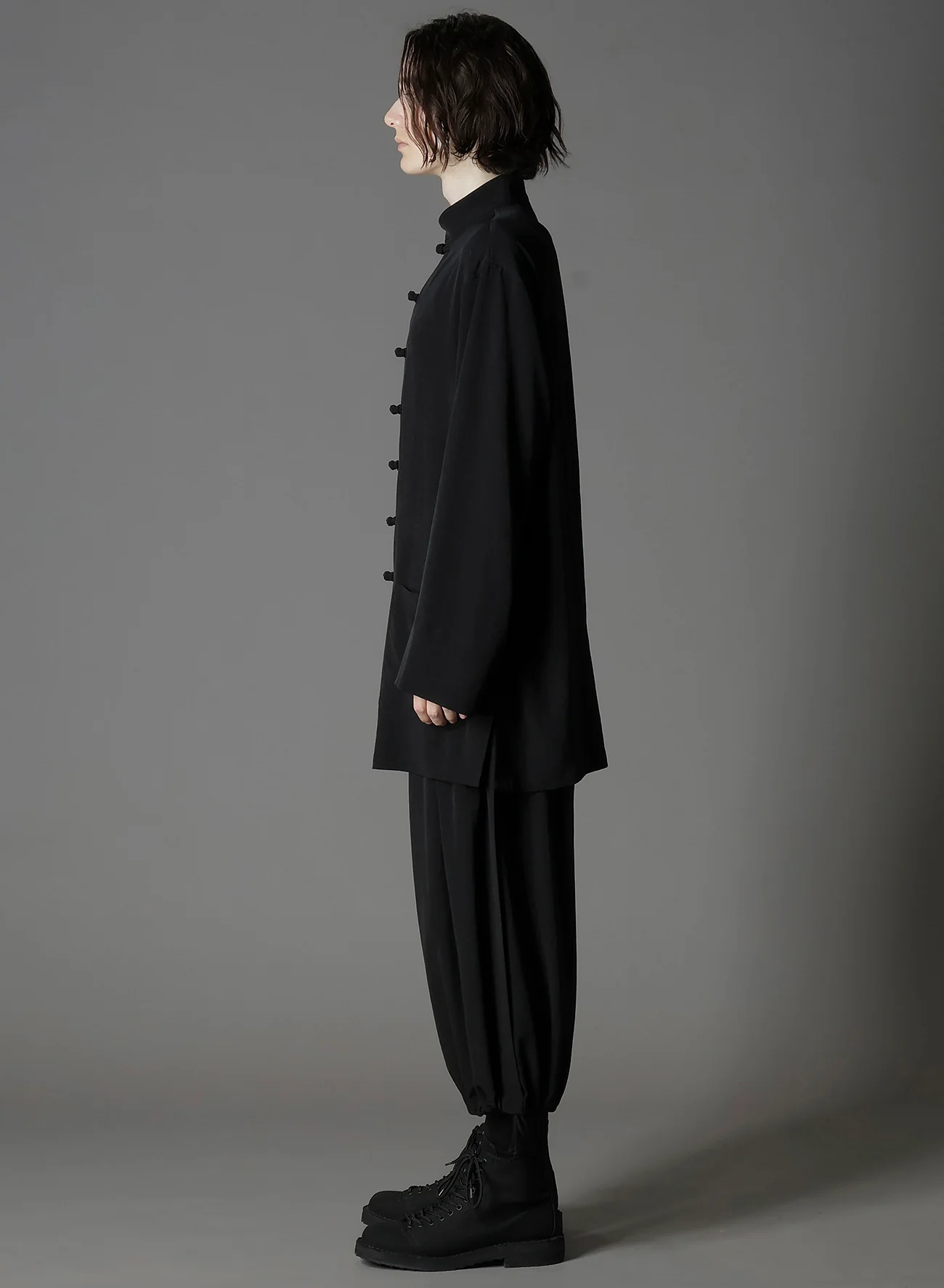 CREPE DE CHINE SHAKA BUTTON STAND COLLAR SHIRT - Image 3