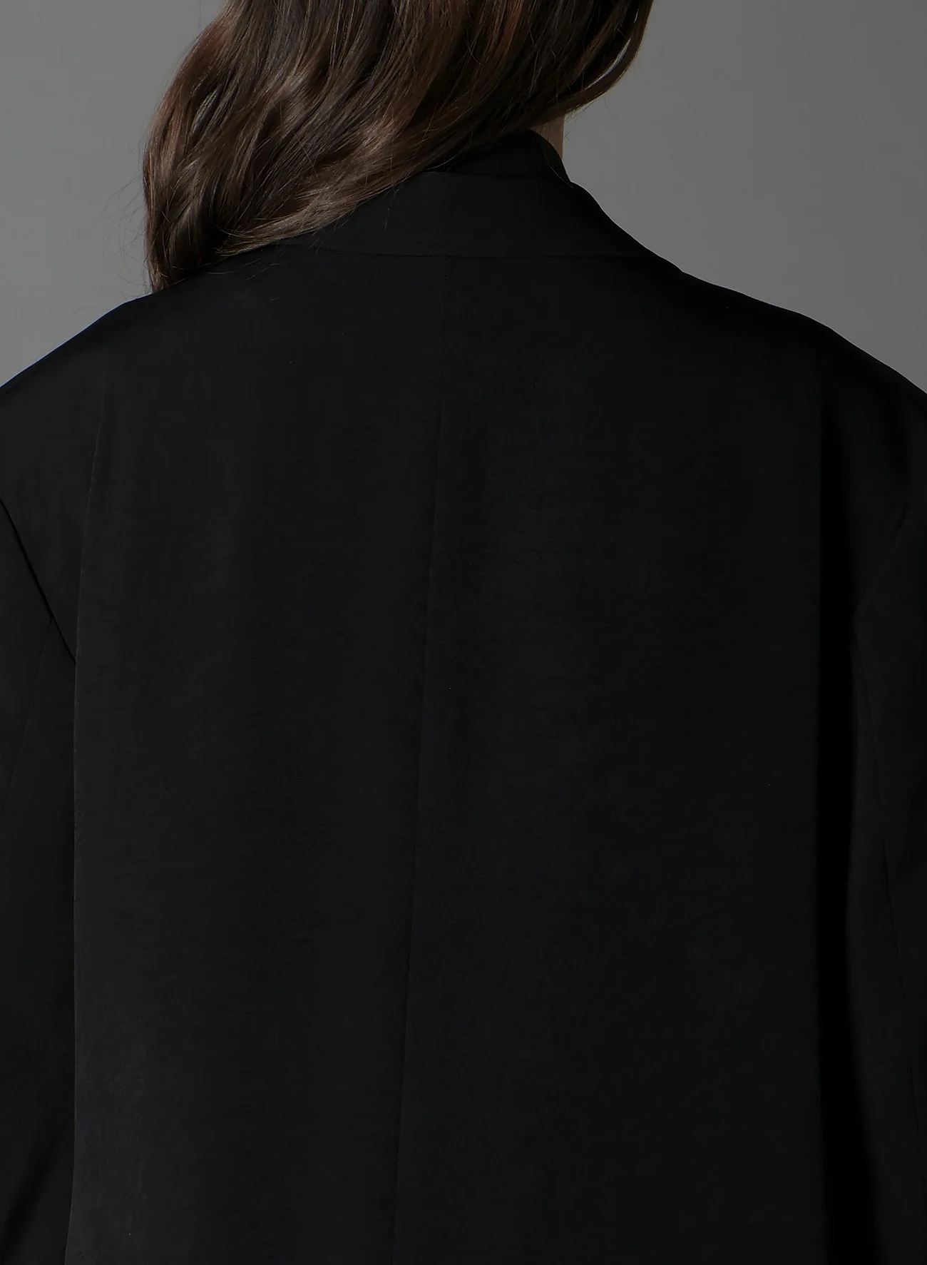 CREPE DE CHINE RIGHT PLEATED JACKET - Image 8