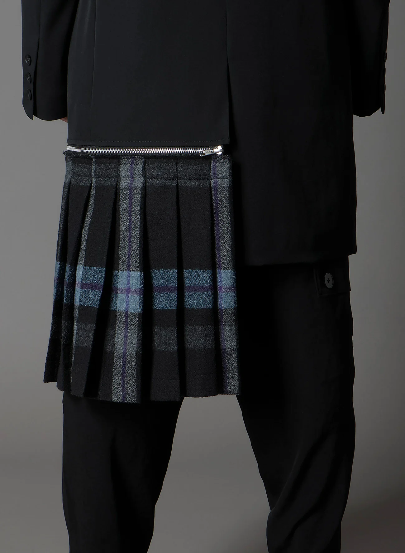 W/GABARDINE DOUBLE GAUZE PLEATED JACKET W/ TAB - Image 11