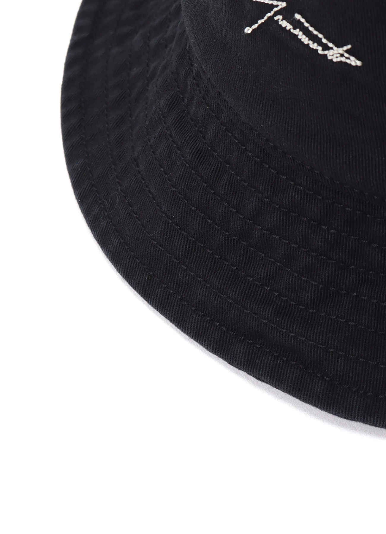 Y-3 KURO BUCKET HAT - Image 7