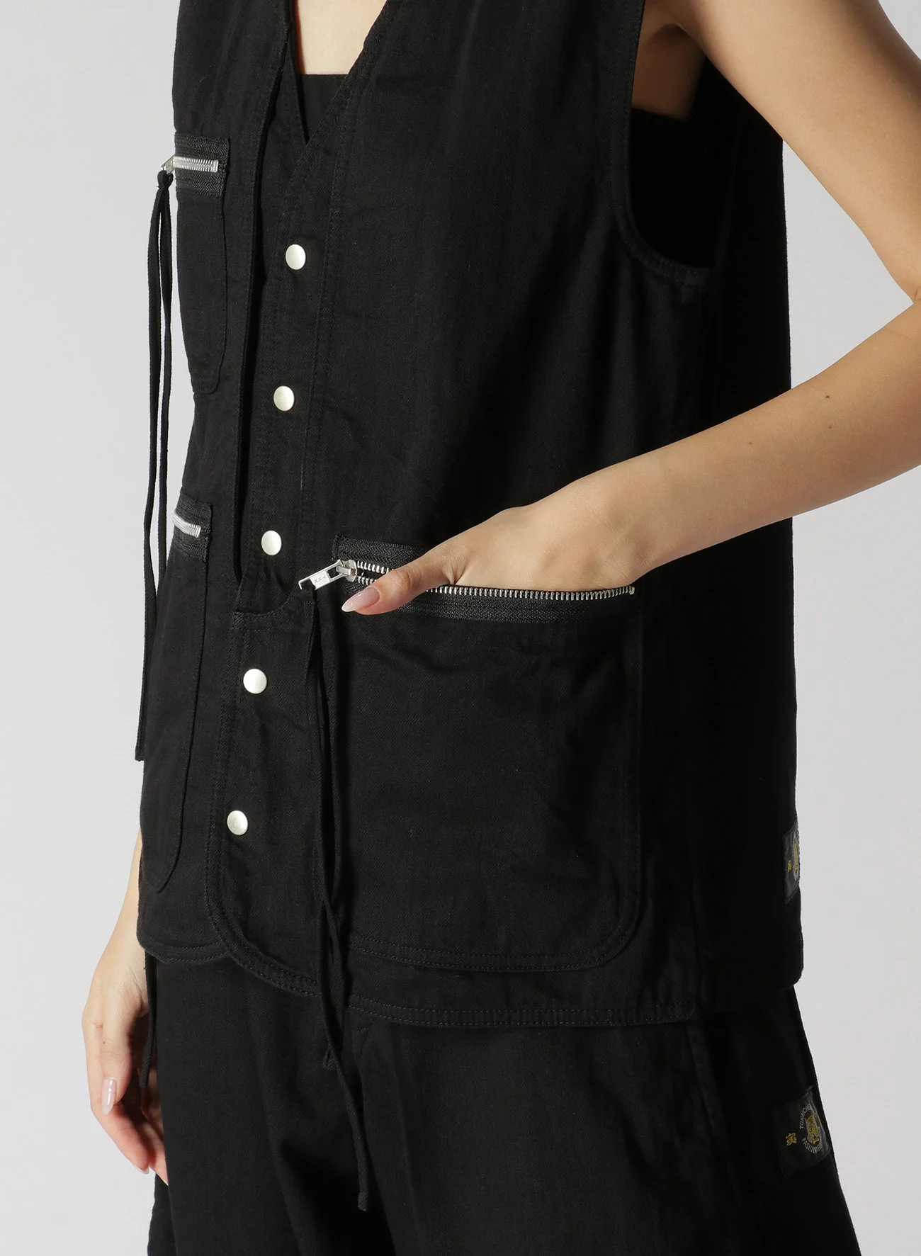 LIMI feu×TORAICHI DENIM VEST - Image 12