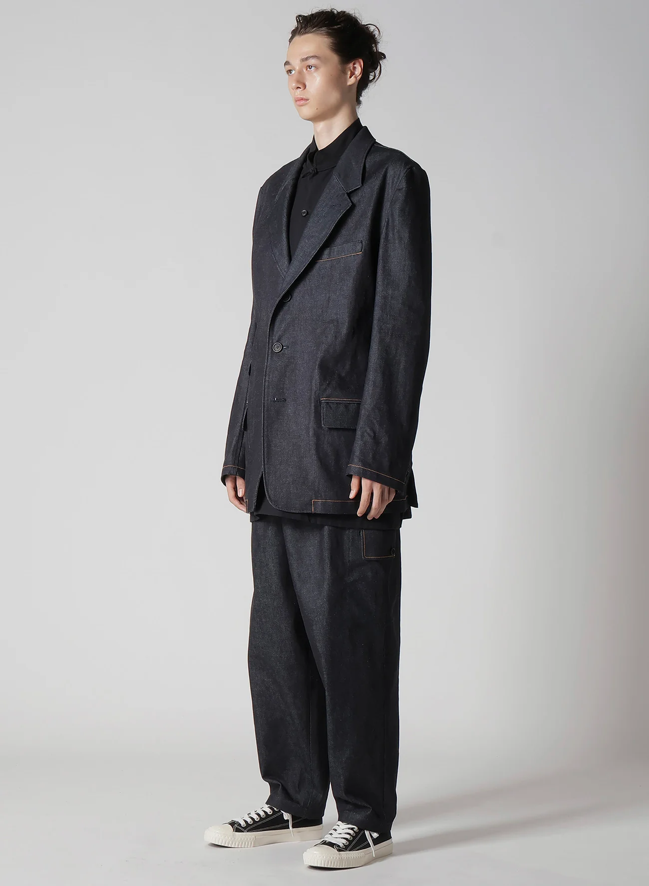 13oz UNEVEN YARN DENIM JACKET WITH 3-BUTTONS COLOR COMBI - Image 9