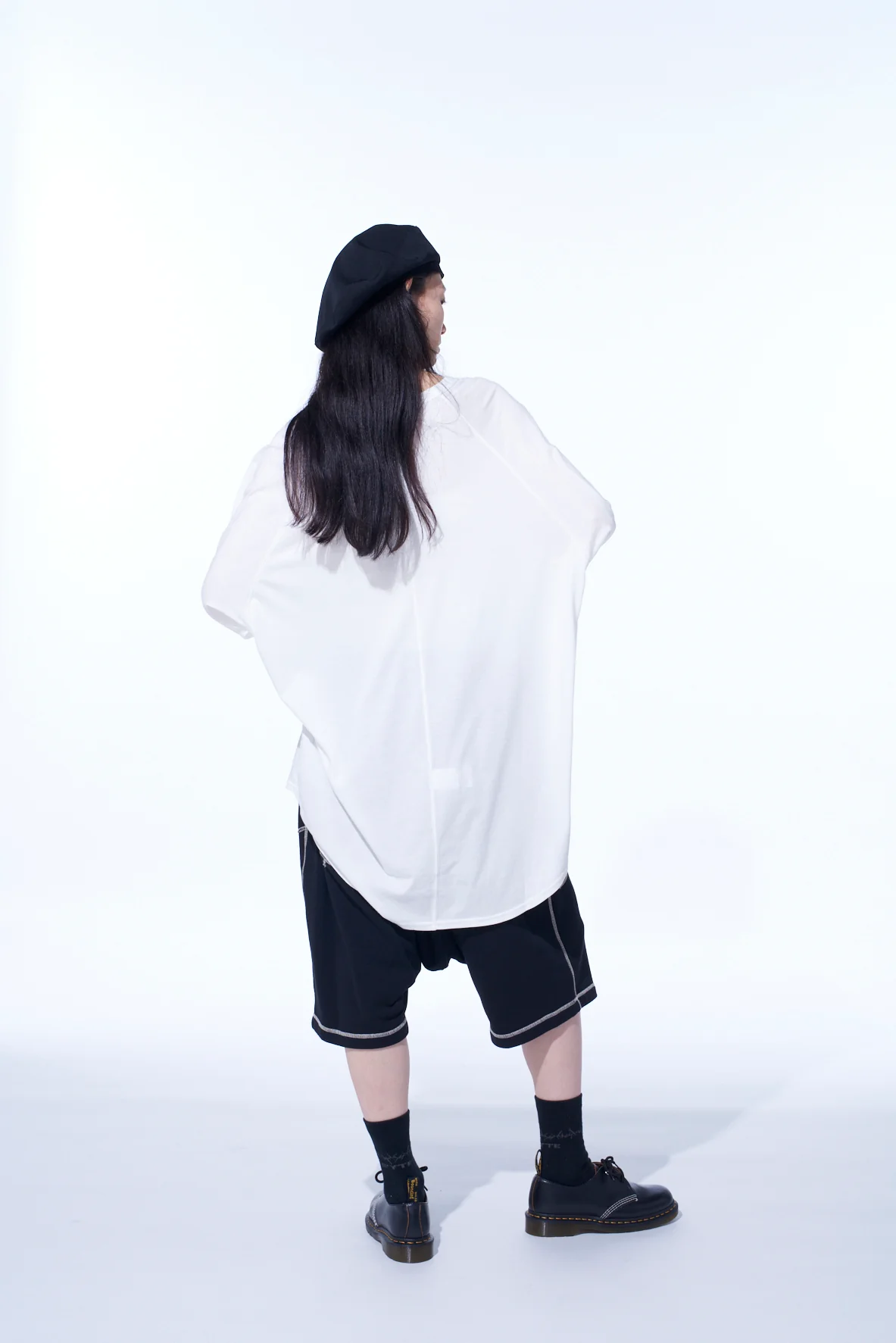 SOFT JERSEY BACK CENTER STITCH OVERSIZED RAGLAN SLEEVE T-SHIRT - Image 8