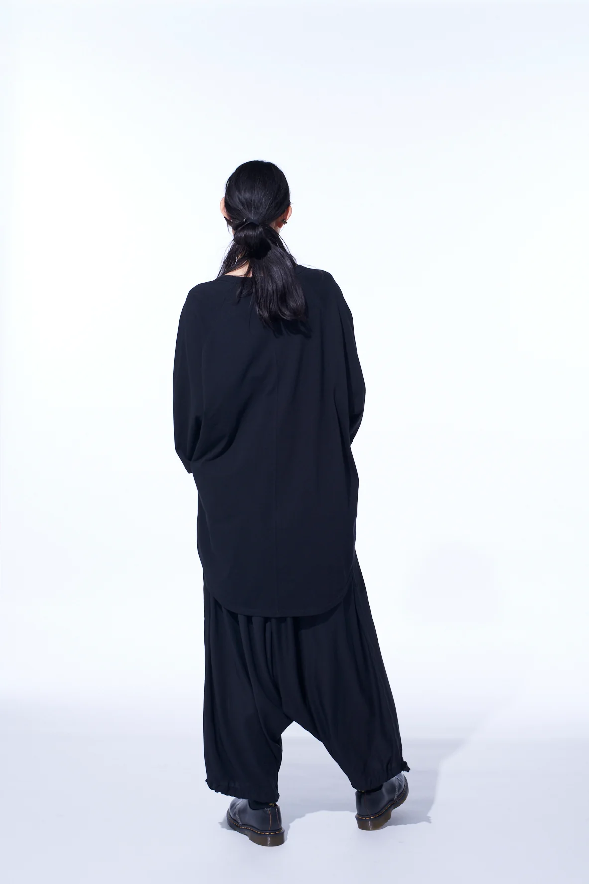 SOFT JERSEY BACK CENTER STITCH OVERSIZED RAGLAN SLEEVE T-SHIRT - Image 9