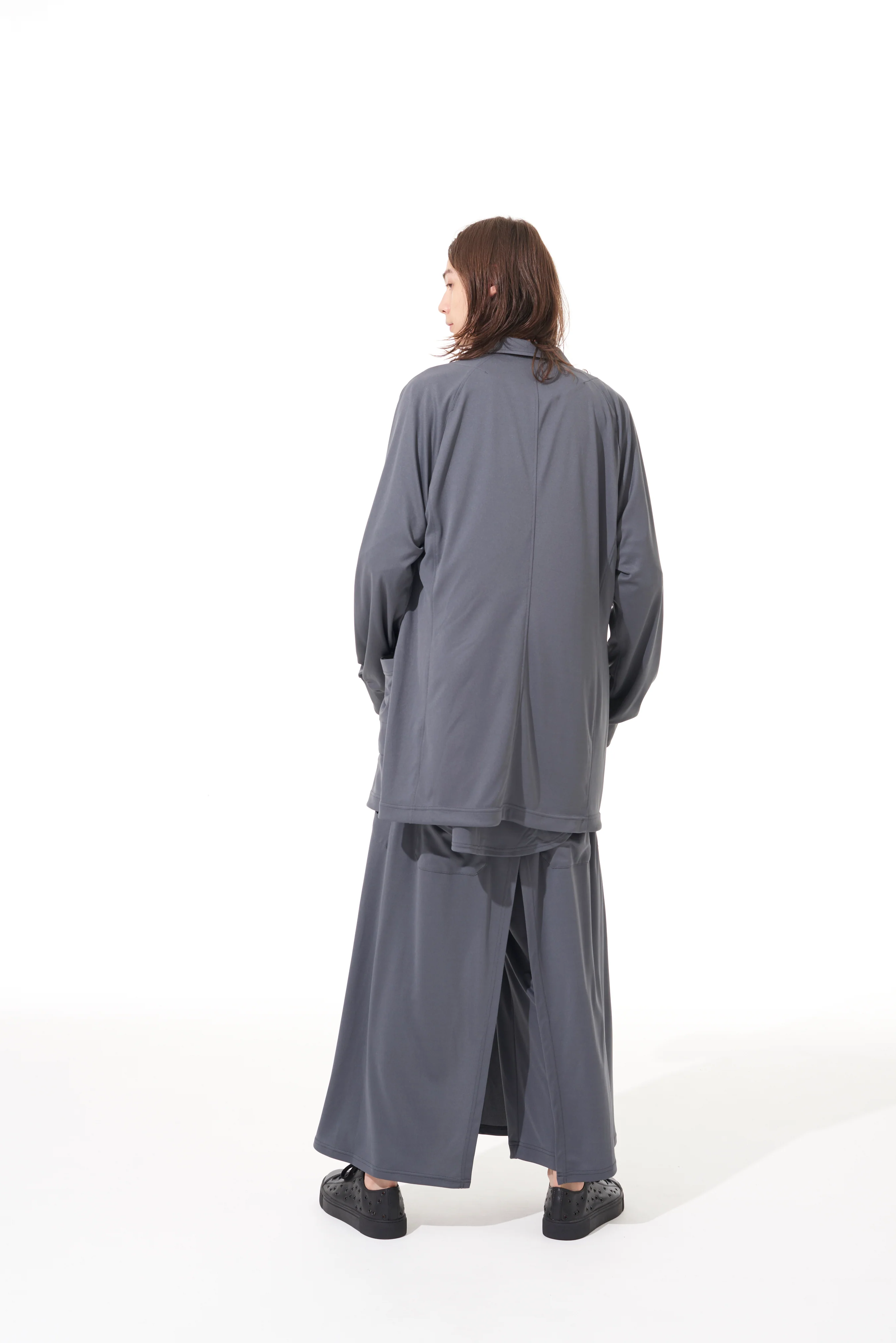 HIGH-GAUGE POLYESTER SMOOTH JERSEY  LAYERED PANTS - Image 4