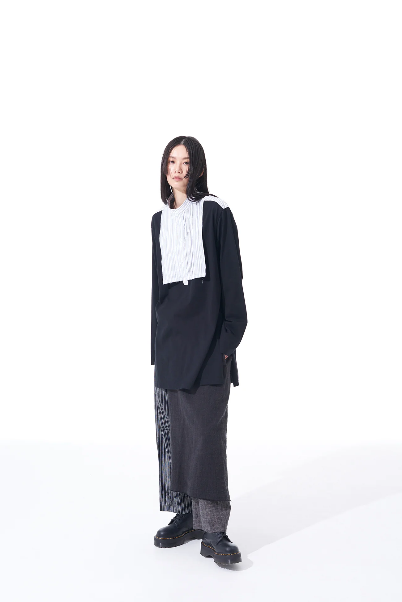 40/2 COTTON JERSEY + STRIPED FABRIC CHEST PIN TUCKED SHIRT - Image 11