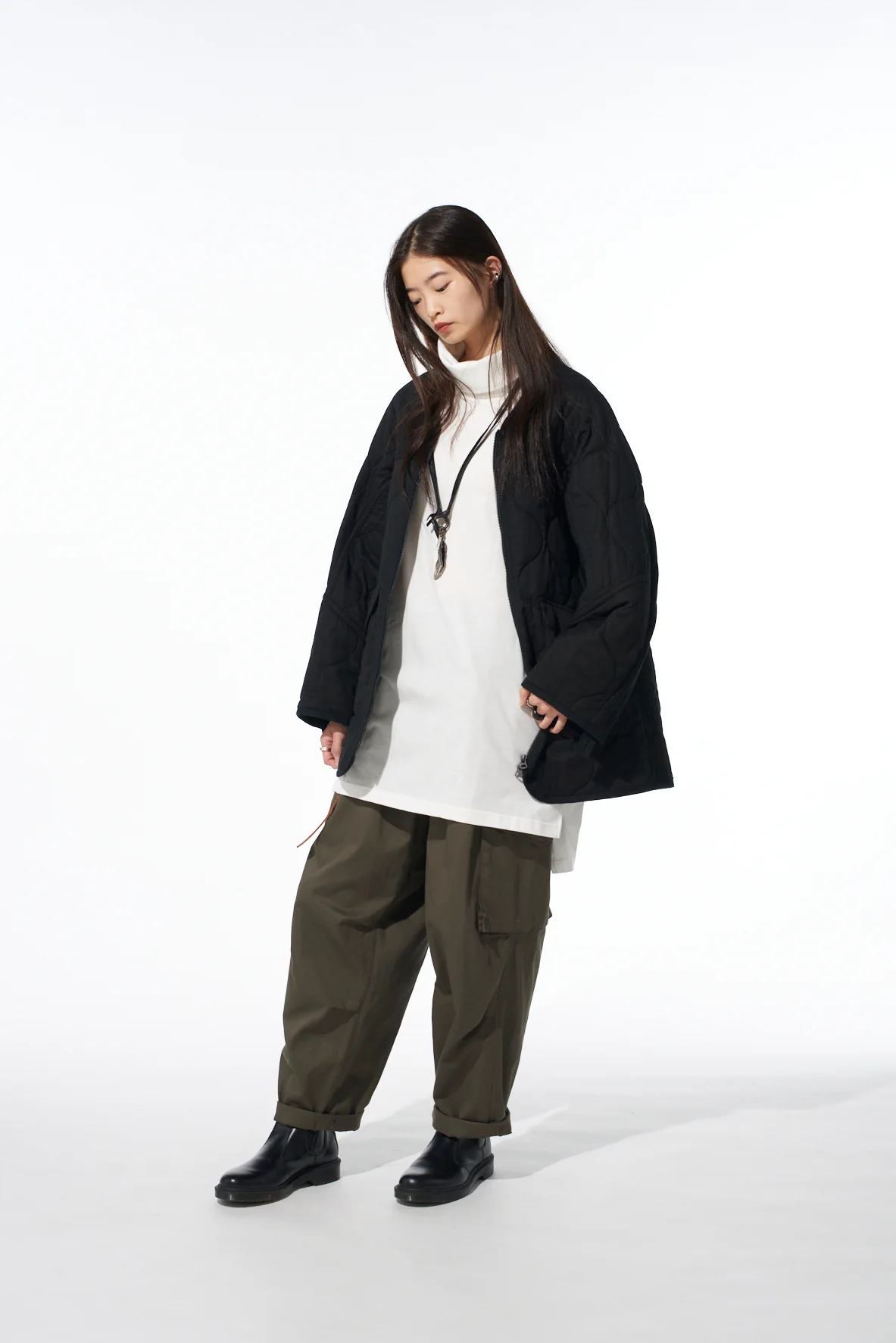 COTTON TWILL KNEE TUCK CARGO PANTS - Image 10