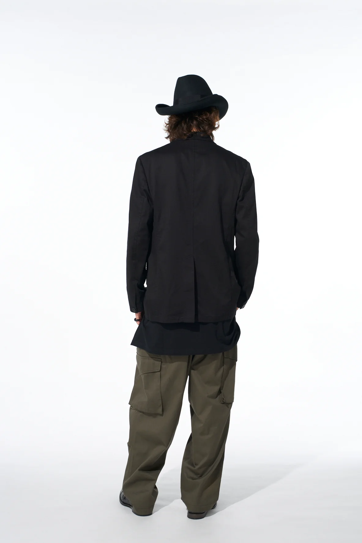 COTTON TWILL KNEE TUCK CARGO PANTS - Image 4
