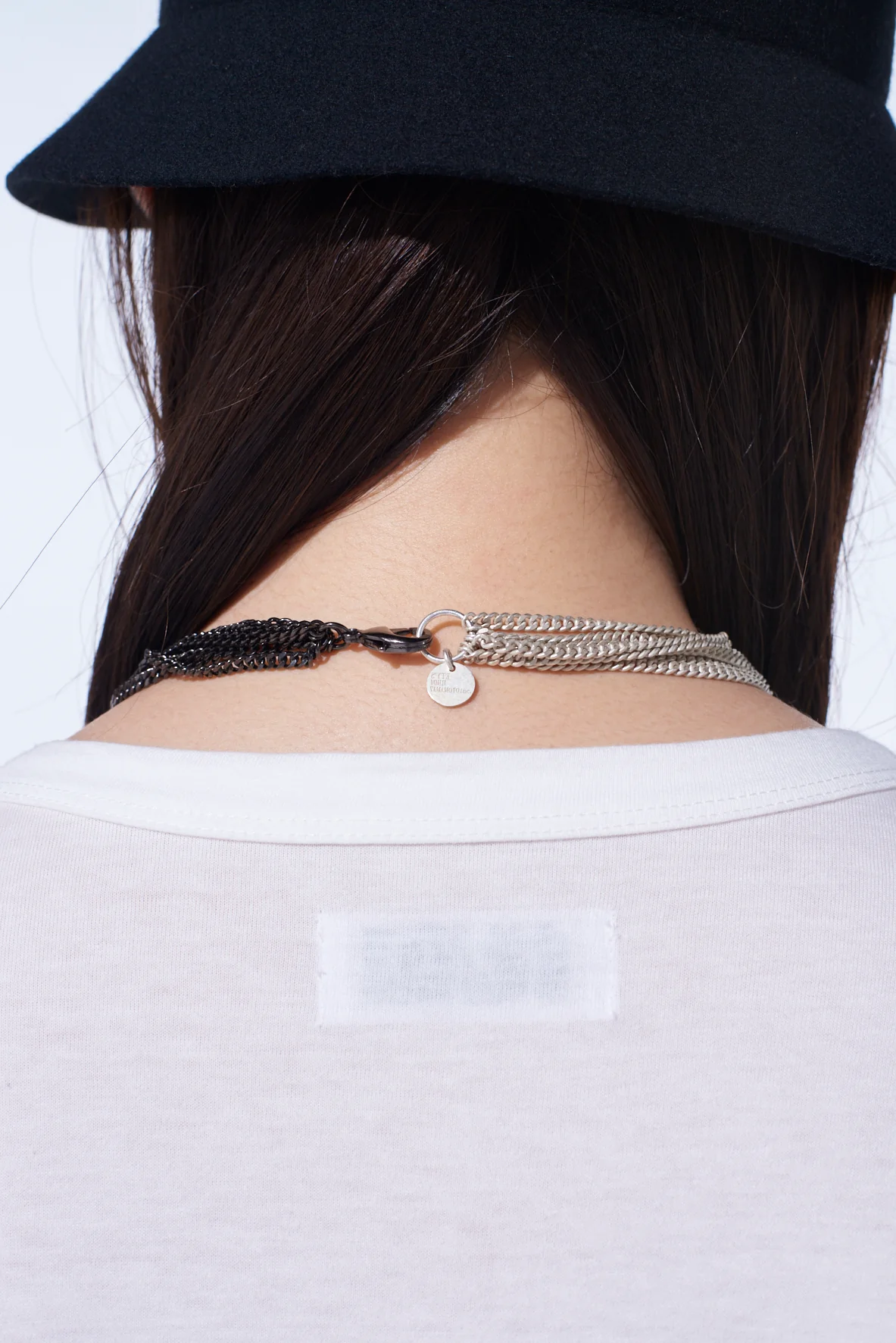 TWO-TONE CONTRAST MULTI CHAIN NECKLACE - Image 5