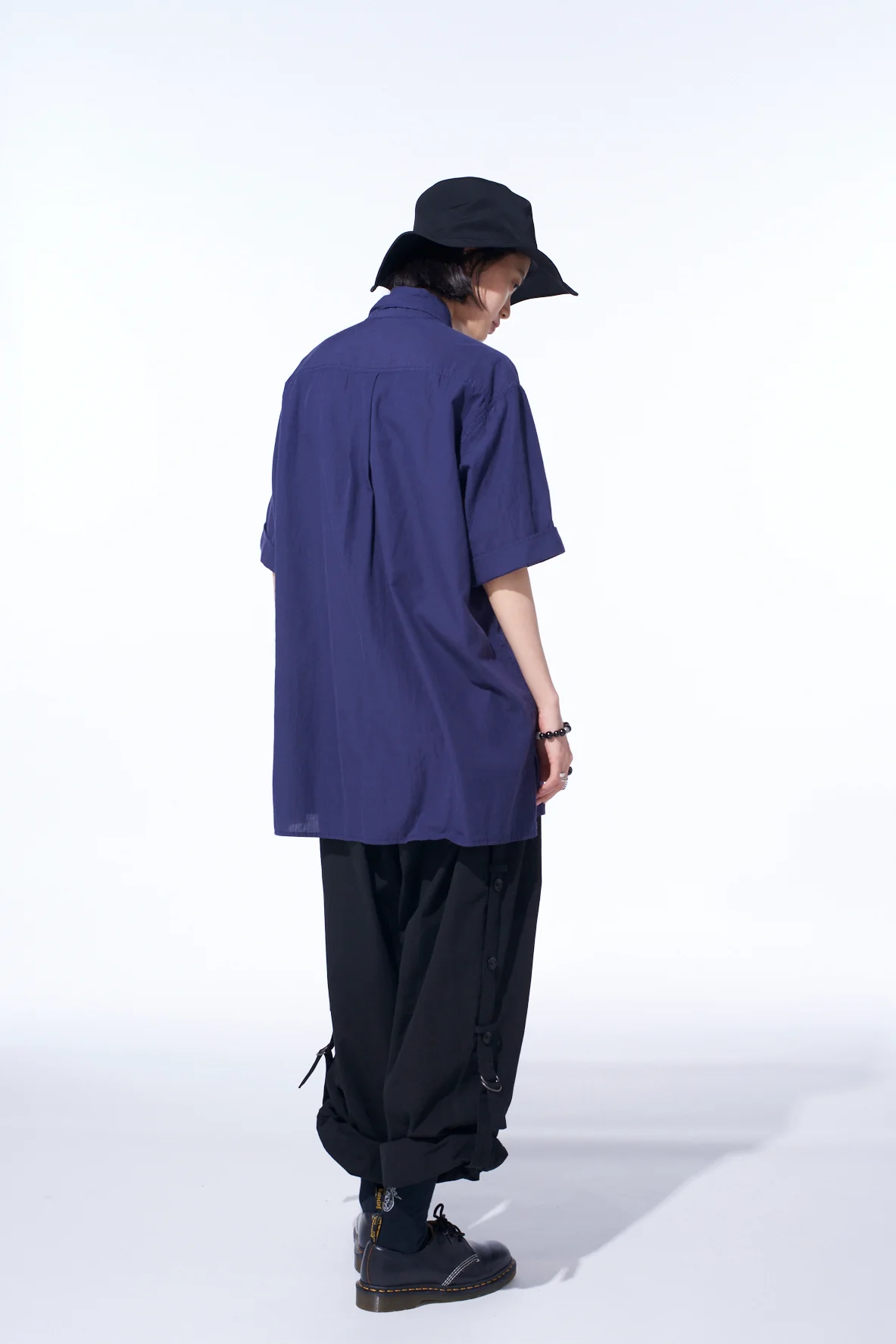 BROADCLOTH CHAMBRAY SHORT-SLEEVE STALL SHIRT - Image 9