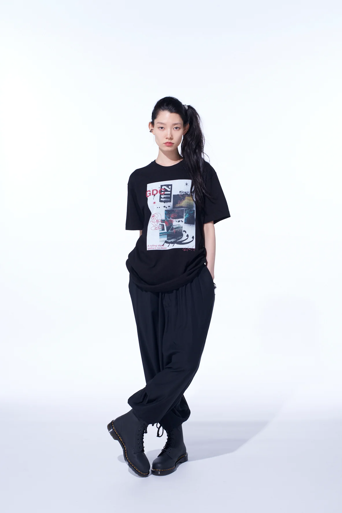 S’YTE × GDC Collaborate Collection- COLLAGE ART GRAPHIC T-SHIRT -fluctuatingly 01- - Image 7