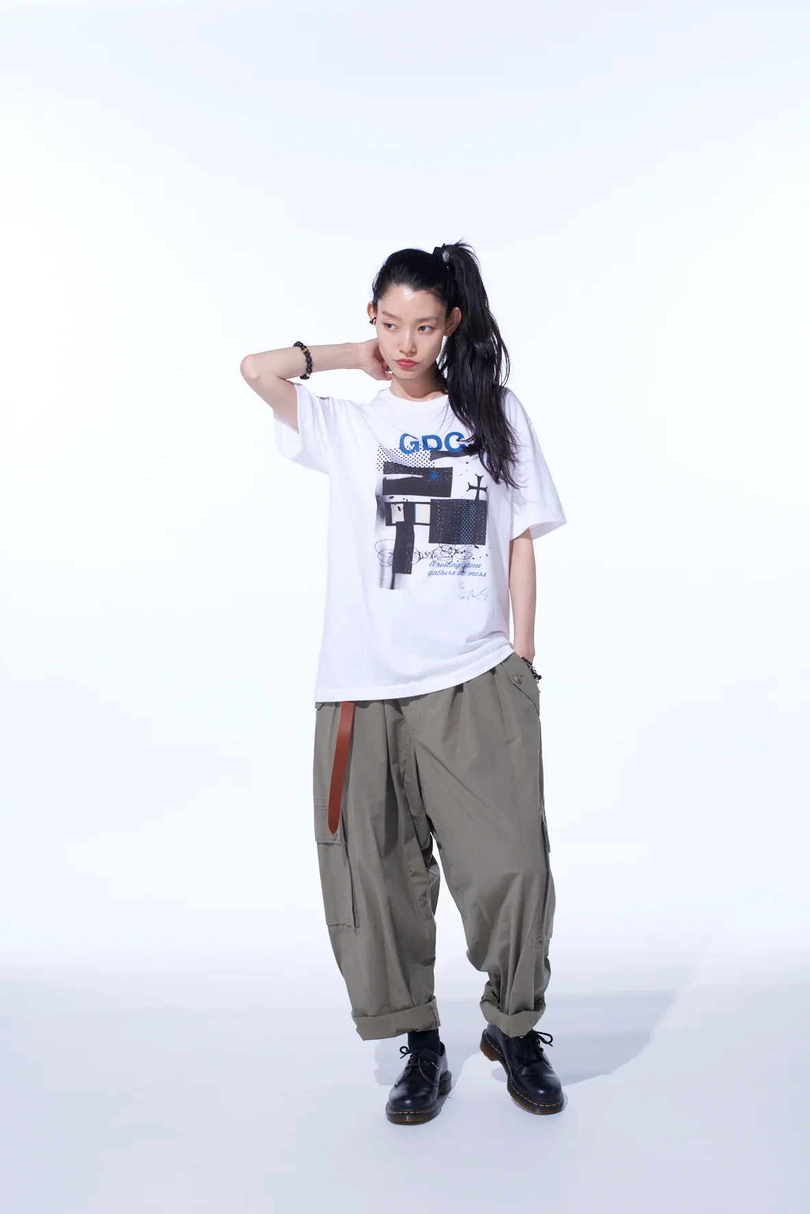 S’YTE × GDC Collaborate Collection- COLLAGE ART GRAPHIC T-SHIRT -fluctuatingly 02- - Image 7