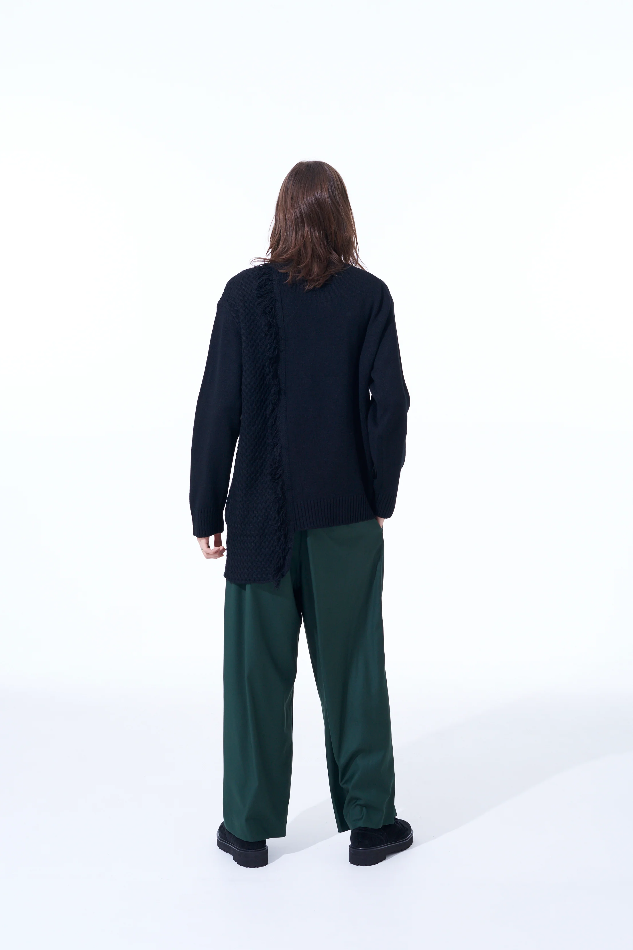 ASYMMETRICAL DESIGN KNIT WITH FRINGE DETAIL SWITCHED TO JACQUARD KNITTING - Image 3