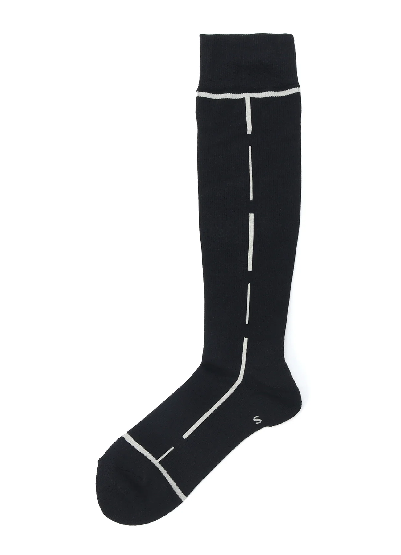 Y's × CHICSTOCKS COMPRESSION LINE SOCKS - Image 4
