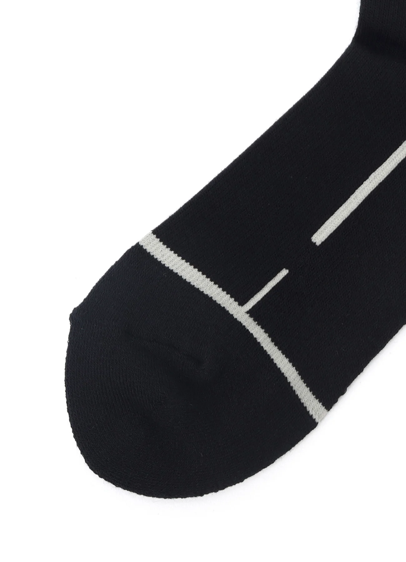 Y's × CHICSTOCKS COMPRESSION LINE SOCKS - Image 6