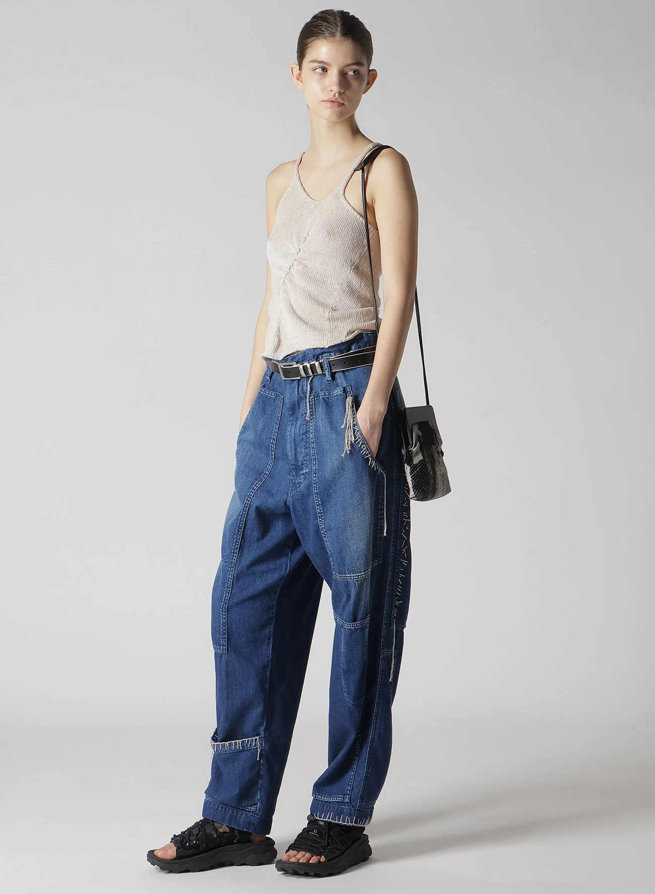 SPOTTED DENIM PATCHED-POCKET PANTS - Image 10